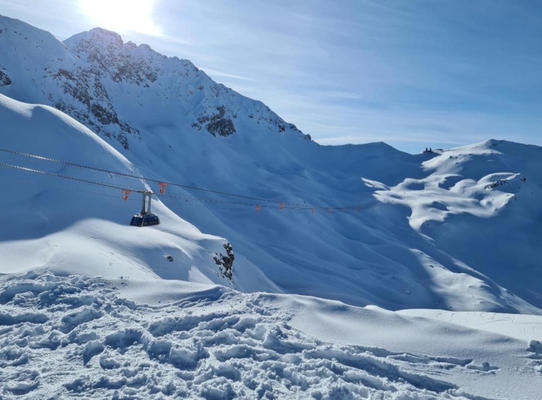 Fewo D'Rock Arosa- Center Of Nightlife By Nature Apartments Switzerland Chambre photo